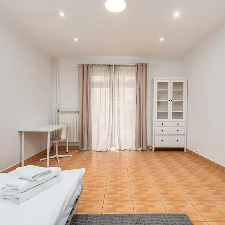 Dabrowskiego 82g By Homeprime Apartment Warsaw
